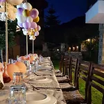 Sofra E Shpatit Hotel