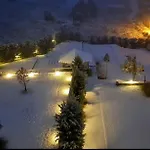 Sofra E Shpatit Hotel Gjinar