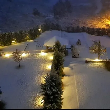 Sofra E Shpatit فندق Gjinar