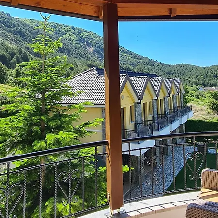 Hotel Sofra E Shpatit Gjinar