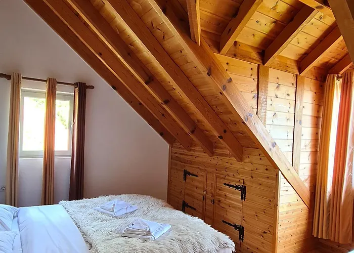 Hotel Sofra E Shpatit