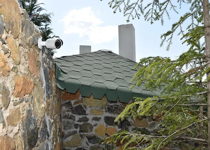 Hotel Sofra E Shpatit Gjinar