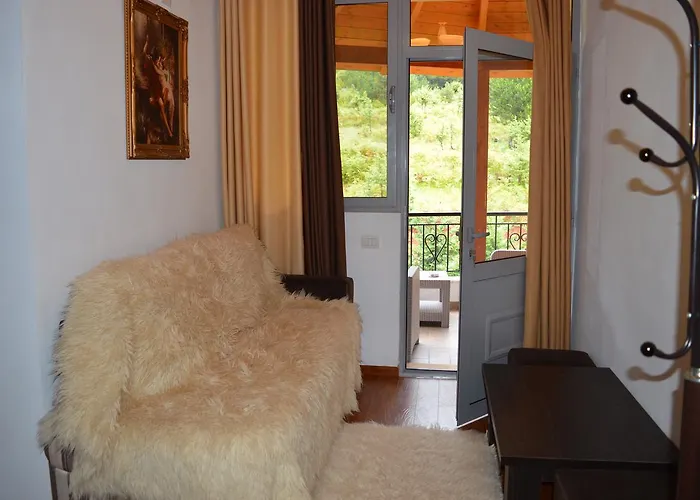 Hotel Sofra E Shpatit Gjinar