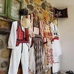 酒店 Sofra E Shpatit Gjinar