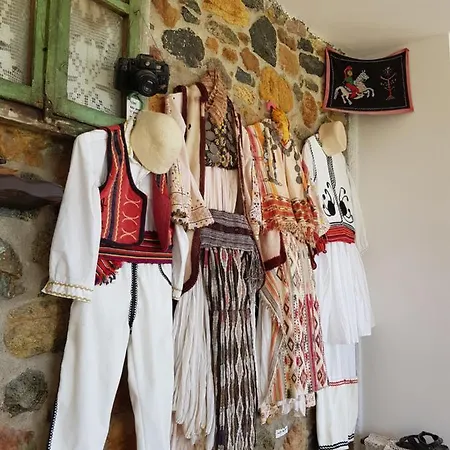 Отель Sofra E Shpatit Gjinar