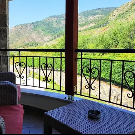 Sofra E Shpatit Hotel
