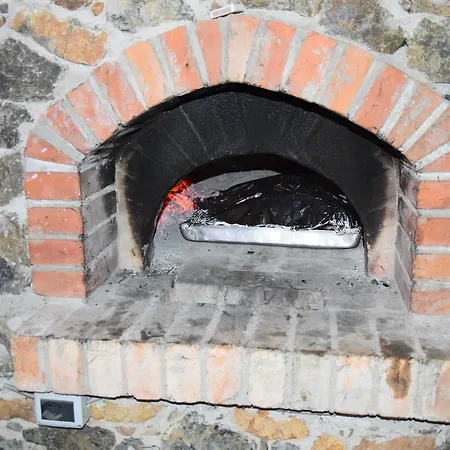 Sofra E Shpatit Hotel 4*