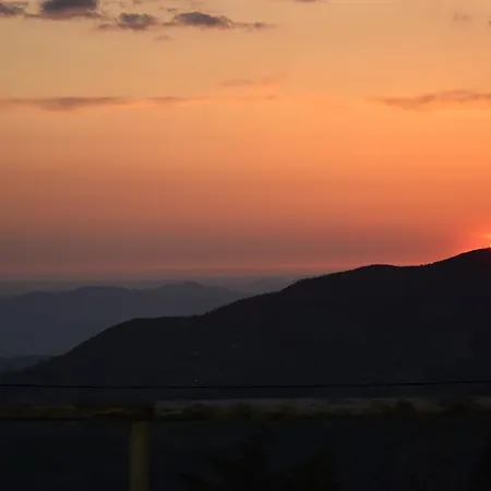 Отель Sofra E Shpatit