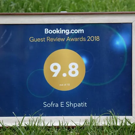 Sofra E Shpatit ホテル 4*