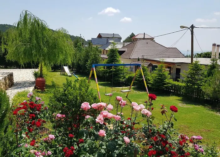 Sofra E Shpatit Hotel 4*