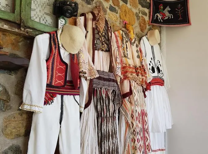 호텔 Sofra E Shpatit Gjinar